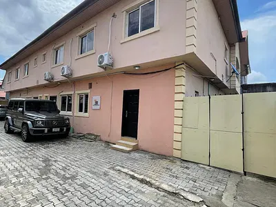 A Spacious 3 Bedroom Terrace Duplex for