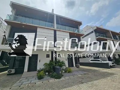 4 Units of New Contemporary 4 Bedroom Semi-Detached Duplexes