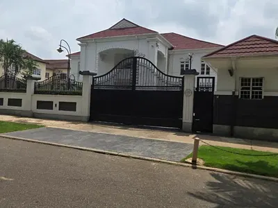 Luxury 5-Bedroom Detached Duplex + 2-Room BQ, with Excellence Facility
