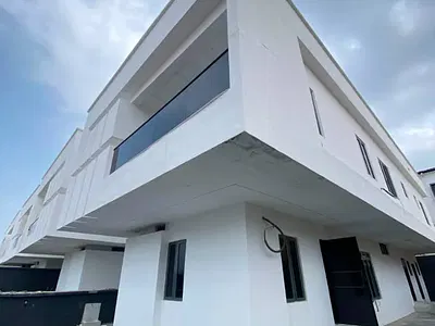 A Lovely 5 Bedroom Fully Detached Duplex with BQ - Swimming Pool