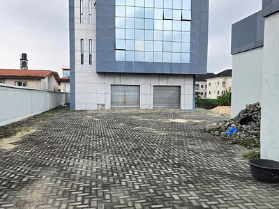 Spacious Commercial Property Along Lekki Epe Expressway