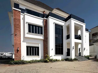 New Listing Guzape, Abuja Set Along the Prestigious Guzape Main, Thi