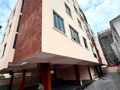 Very Spacious 3 Bedroom Apartment