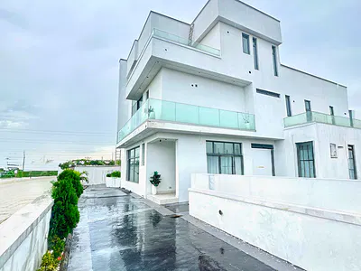 Executive 5 Bedrooms Fully Detached Duplex with Swimming Pool