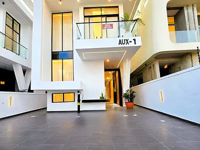 5 Bedrooms Fully Detached Duplex with Swimming Pool — Lekki, Lagos