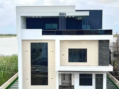 6 Bedroom Detached Duplex