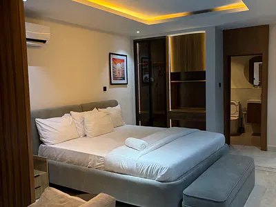 Studio Apartment
