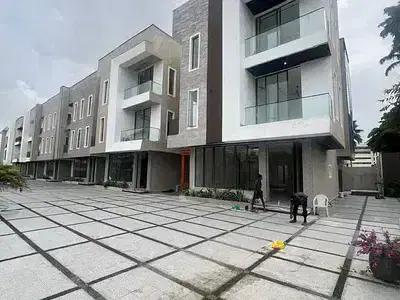 Luxury 4 Bedroom Detached Duplex with 2 BQ