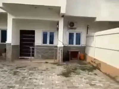 3 Bedrooms Terrace Duplex
