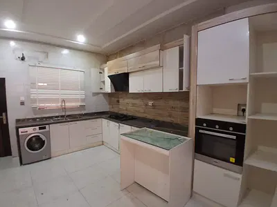 4 Bedroom Semi Detached House