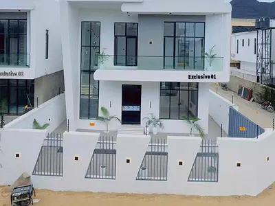 Brand New 4bed Detach Duplex +pool, Smart Key, Censor Walking Wardrobe