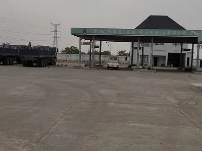 Filling Station