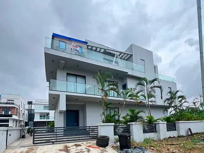 Self Serviced 4 Bedroom Fully Detached Duplex with a BQ