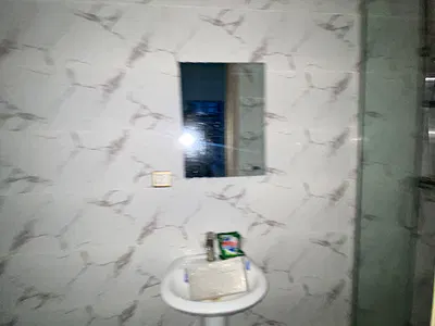 Spacious Serviced Semi Masters Sharing Kitchen Only