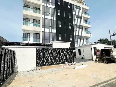 Exquisite 1 Bedroom Apartment