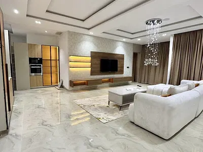Ultra Luxury 2 Bedroom Apartment + Swimming Pool, Gym