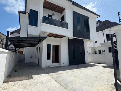 4 Bedroom Fully Detached Duplex with BQ