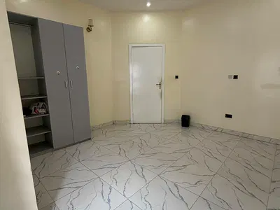 Single Room Upstairs Shared Apartment