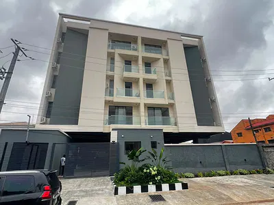 Luxury 3 Bedroom Apartment with a BQ, Gym