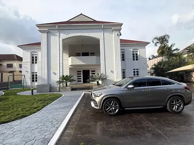 5 Bedroom Detached Duplex