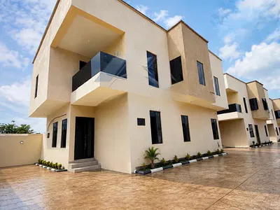 Luxurious Four Bed Fully Detached