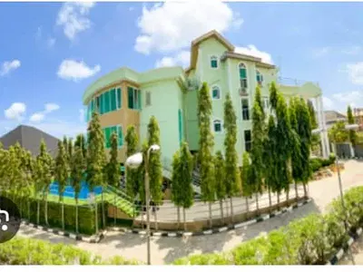 Modern and Luxurious Furnished 37 Rooms Hotel