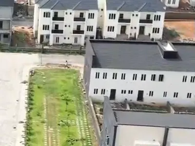 Luxury New 4 Bedroom En-Suite, Tarred Road — In an Estate, Karsana, Abuja