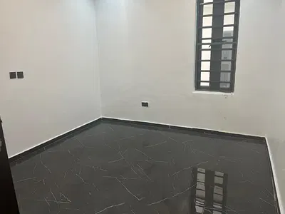 Super Fast a 4 Bedroom Fully Detached House in a Secured Estate