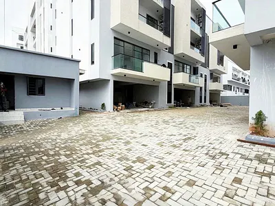 4 Bedroom Terrace on 2 Floors with BQ