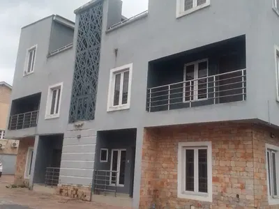 Very Decent 4bedroom Duplex at Maryland