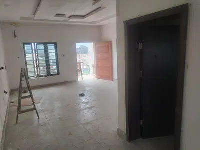 Luxury and Tastefully Finished Spacious 2 Bedroom Flat in an Estate