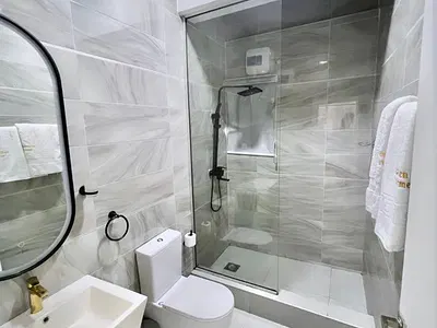 Luxury 1-Bedroom Apartment with Premium Amenities Oniru