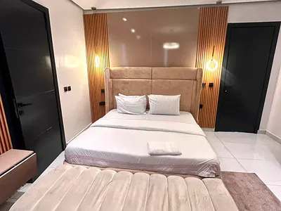 Luxury 2 Bedroom Flat with Excellent Facilities — Lekki Phase 1, Lekki, Lagos