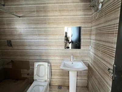 Shared 4 Bedroom Duplex