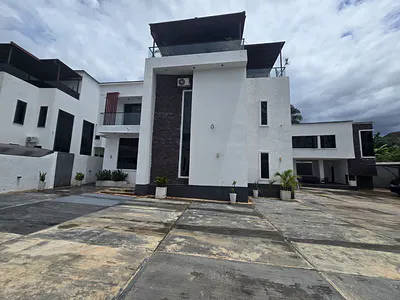 Luxury 6 Bedroom Duplex — Independence Layout, Enugu, Enugu