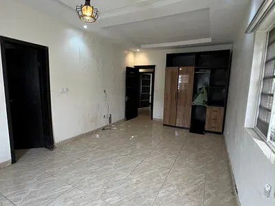 Massive Single Room in a Duplex