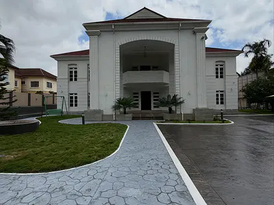 5 Bedroom Detached Duplex 2 Rooms BQ Location: Apo Legislative Q
