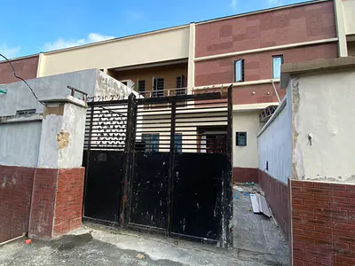 Sharp Lovely 4 Bedroom Terraced Duplex