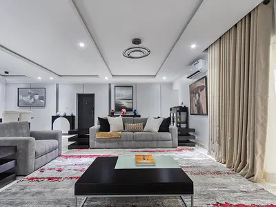 Luxury 3 Bedroom Apartment Off Freedom Way