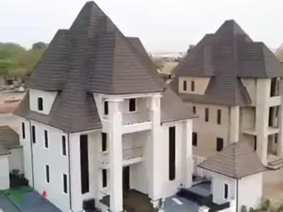 Brand New 5 Bedroom Duplex with Swimming Pool, 2 BQS & Gate House