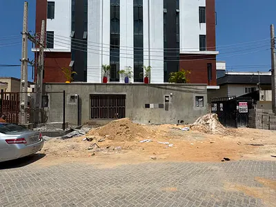 Luxury 2 Bedroom Apartment with Gym, Pool, Elevator