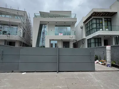 Massive 5 Bedroom Detached Duplex + Pool, Cinema, Rooftop Terrace, BQ