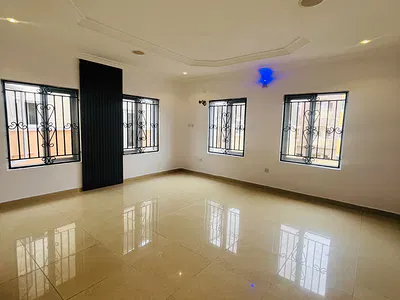 Spacious Miniflat with Balcony