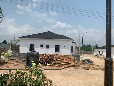 Luxury 3 Bedroom Bungalow+ BQ