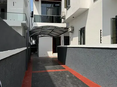 4 Bedroom Fully Detached Duplex