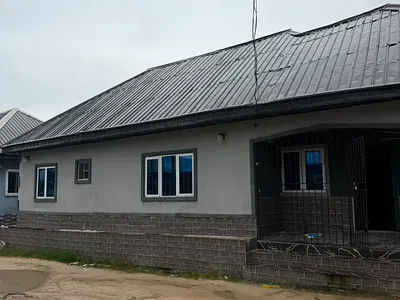 A Sweet 4 Bedroom Bungalow in a Fine Layout