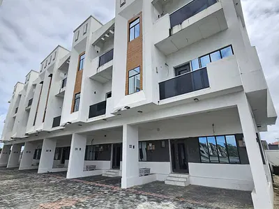 Two Floors Spacious 4 Bedroom Terrace Duplex