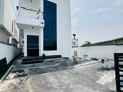 Detached 5-Bedroom Home in a Serene Estate