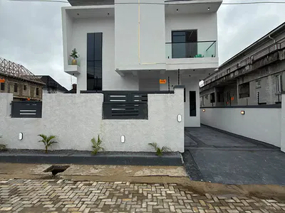 4 Bedroom Fully Detached Duplex