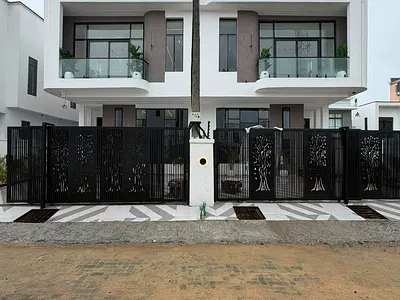 Luxuriously Built 4 Bedroom Semi Detached Duplex